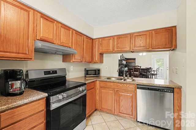 544 Lex Drive, Charlotte, NC 28262