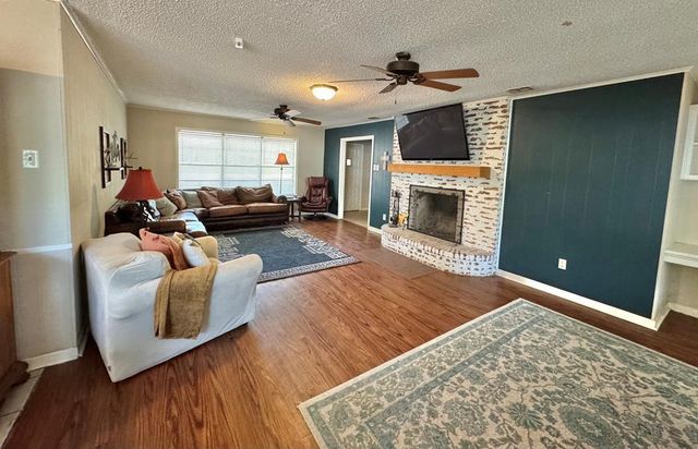 1785 Cypress Lane, Canton, TX 75103