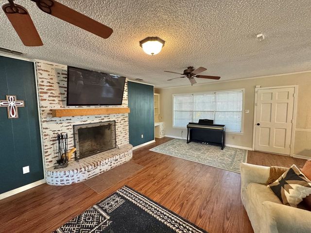 1785 Cypress Lane, Canton, TX 75103