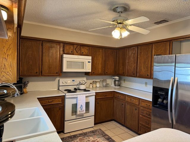 1785 Cypress Lane, Canton, TX 75103