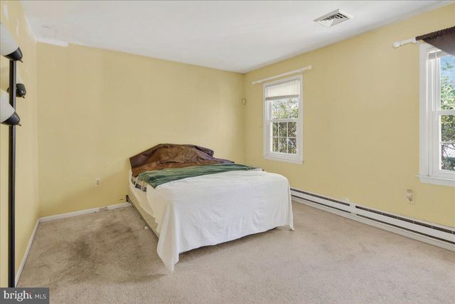 113 LUBBERS LN, Manahawkin, NJ 08050