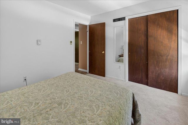 113 LUBBERS LN, Manahawkin, NJ 08050