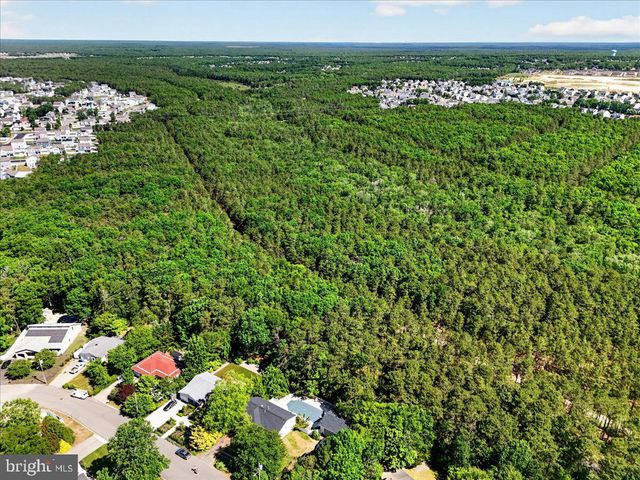 113 LUBBERS LN, Manahawkin, NJ 08050