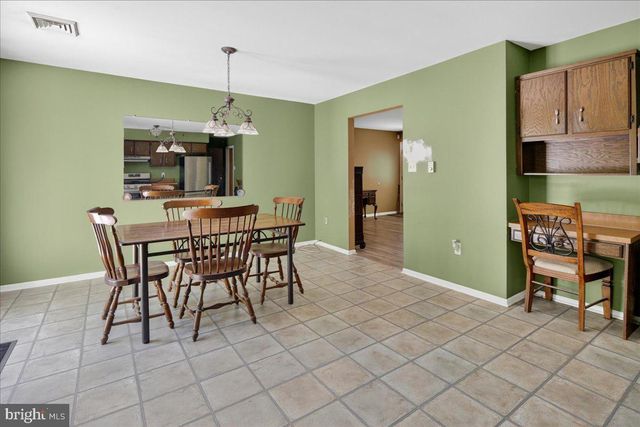 113 LUBBERS LN, Manahawkin, NJ 08050