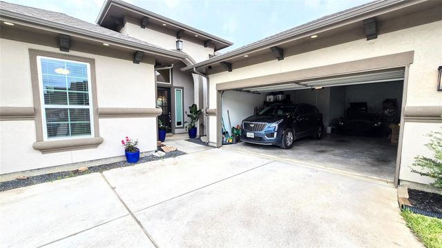 41015 Kimber Lane, Magnolia, TX 77354