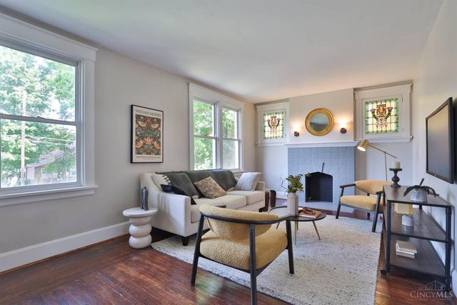 2915 Fischer Place, Cincinnati, OH 45211