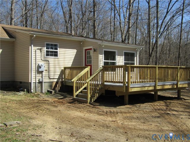 5705 Community House Rd, Columbia, VA 23038