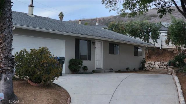 2453 Los Feliz, Thousand Oaks, CA 91362