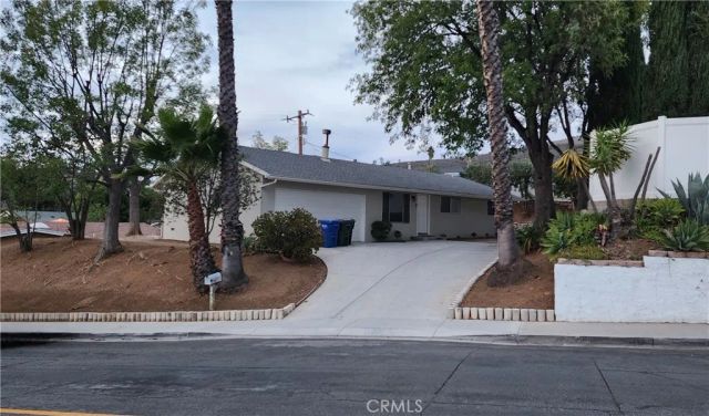 2453 Los Feliz, Thousand Oaks, CA 91362