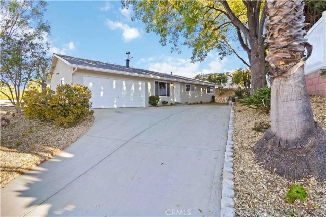 2453 Los Feliz, Thousand Oaks, CA 91362