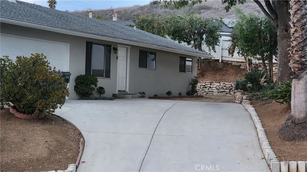 2453 Los Feliz, Thousand Oaks, CA 91362