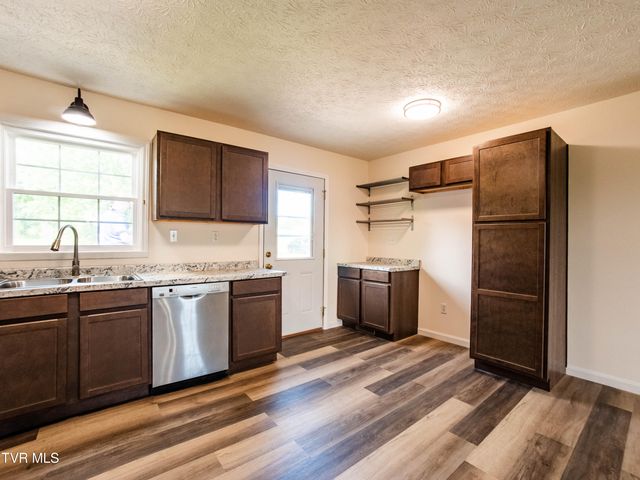 439 Austin Circle, Rogersville, TN 37857