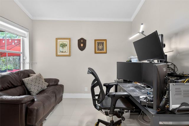 1956 Pisces Ter 1956, Weston, FL 33327