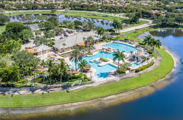 1956 Pisces Ter 1956, Weston, FL 33327