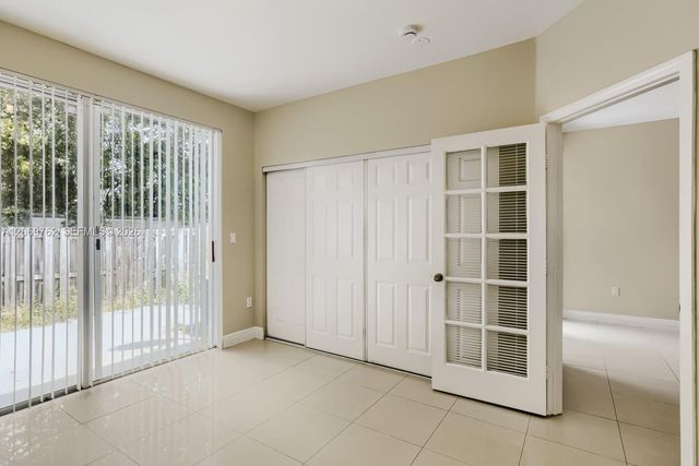 7663 N Southwood, Davie, FL 33328