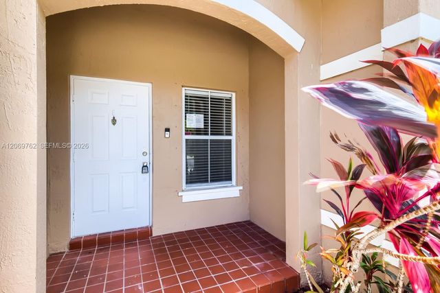 7663 N Southwood, Davie, FL 33328