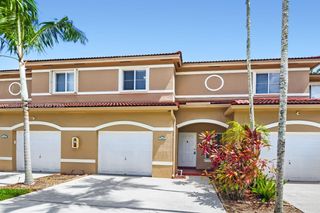 7663 N Southwood, Davie, FL 33328