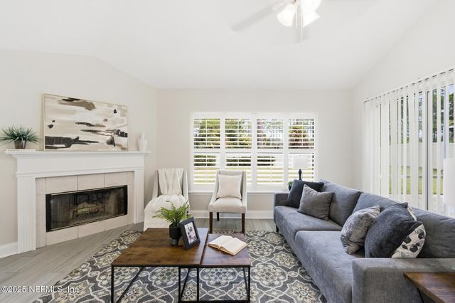 701 LAKE STONE Circle, Ponte Vedra Beach, FL 32082