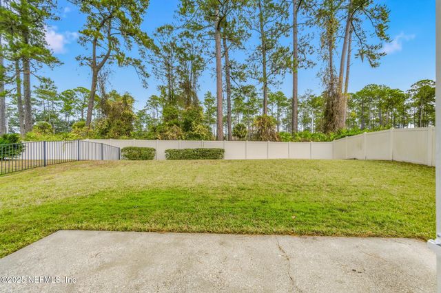 701 LAKE STONE Circle, Ponte Vedra Beach, FL 32082