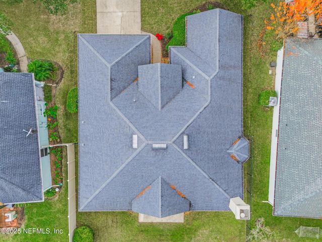 701 LAKE STONE Circle, Ponte Vedra Beach, FL 32082