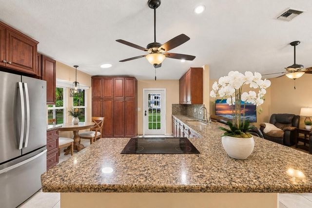 2195 F Road, Loxahatchee, FL 33470