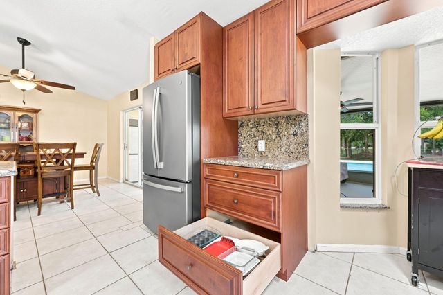 2195 F Road, Loxahatchee, FL 33470