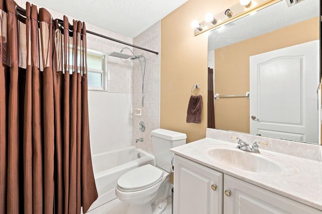 2195 F Road, Loxahatchee, FL 33470