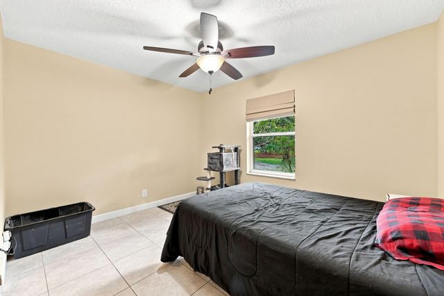 2195 F Road, Loxahatchee, FL 33470