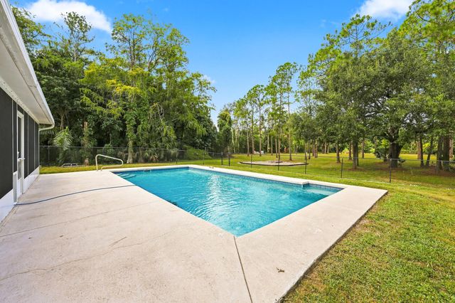 2195 F Road, Loxahatchee, FL 33470