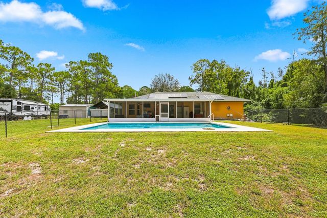 2195 F Road, Loxahatchee, FL 33470