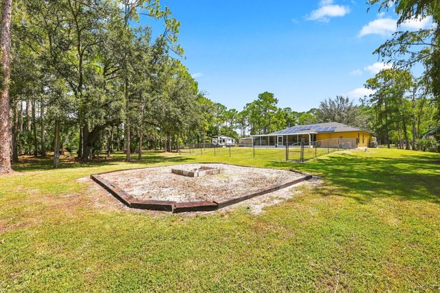 2195 F Road, Loxahatchee, FL 33470