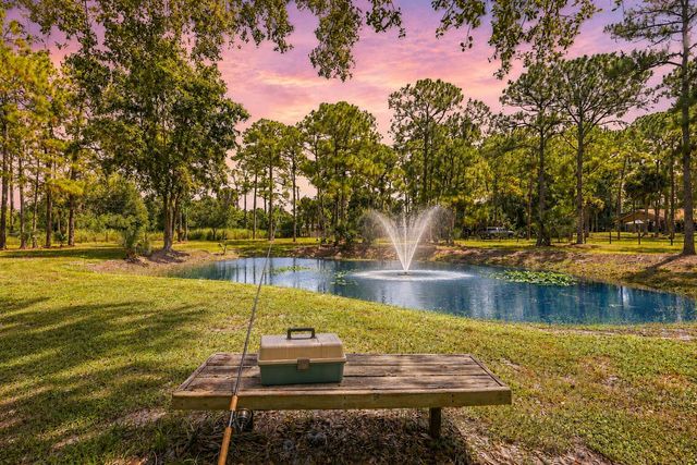 2195 F Road, Loxahatchee, FL 33470