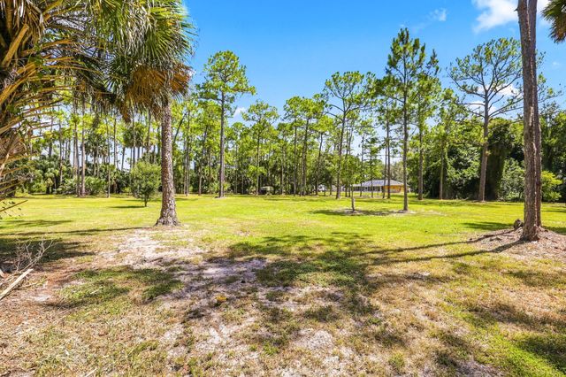 2195 F Road, Loxahatchee, FL 33470