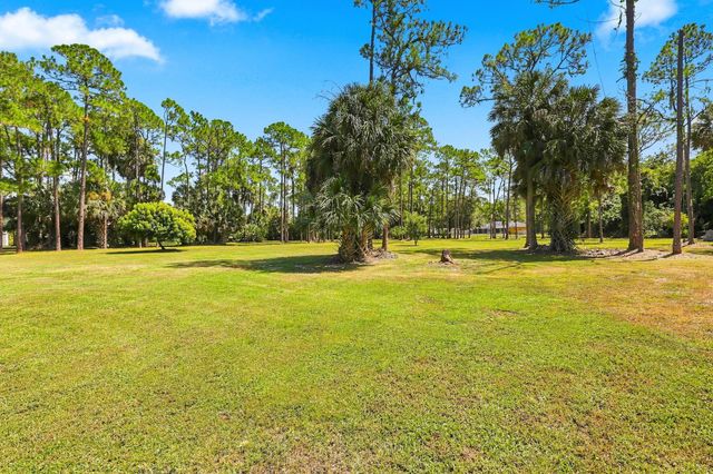 2195 F Road, Loxahatchee, FL 33470