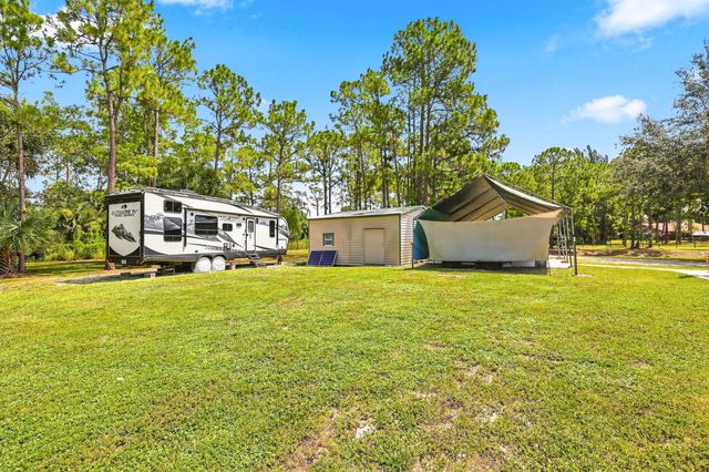 2195 F Road, Loxahatchee, FL 33470