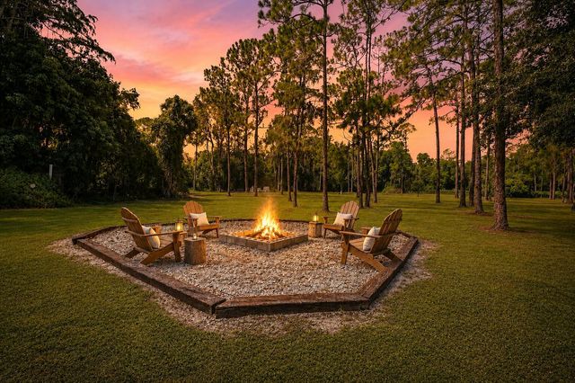 2195 F Road, Loxahatchee, FL 33470