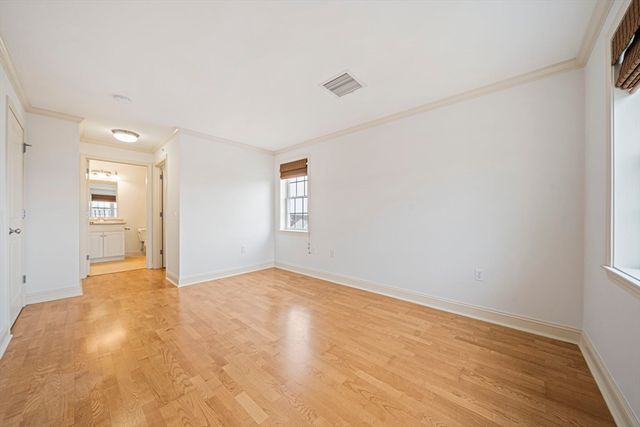 555 Page St 305, Stoughton, MA 02072