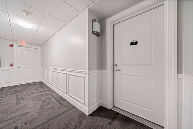 555 Page St 305, Stoughton, MA 02072