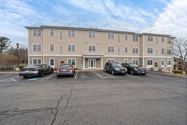 555 Page St 305, Stoughton, MA 02072