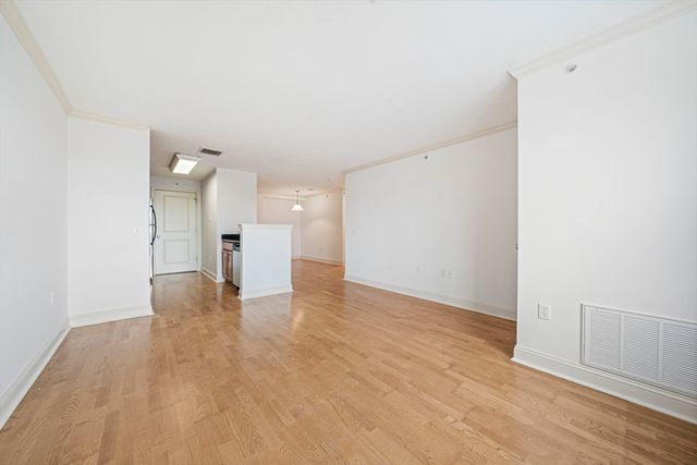 555 Page St 305, Stoughton, MA 02072