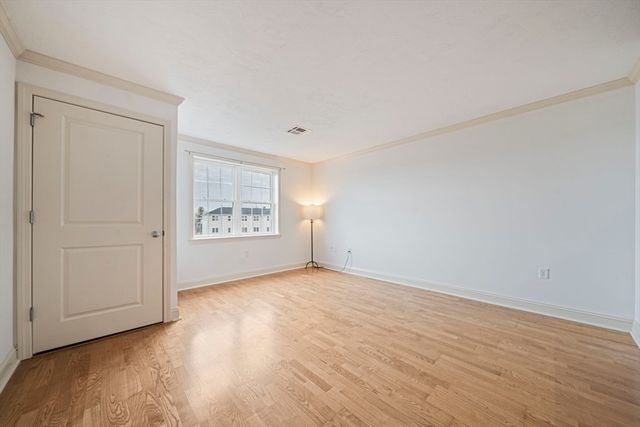 555 Page St 305, Stoughton, MA 02072