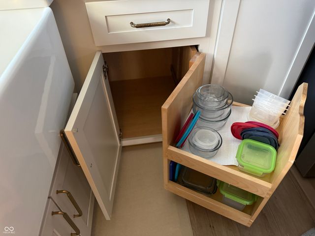 135 W Loretta Drive, Indianapolis, IN 46217