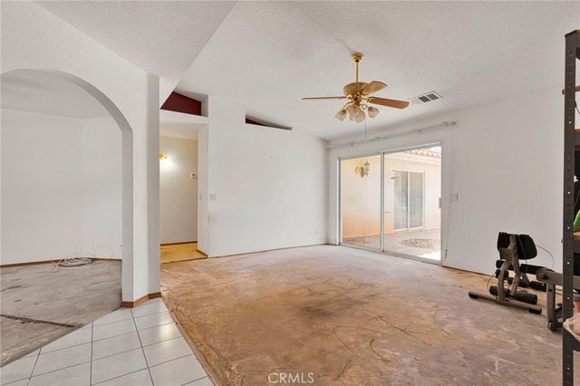 18588 Kamana, Apple Valley, CA 92307