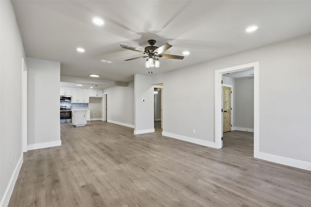 6917 Sheila Lane, Burleson, TX 76028