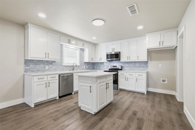 6917 Sheila Lane, Burleson, TX 76028