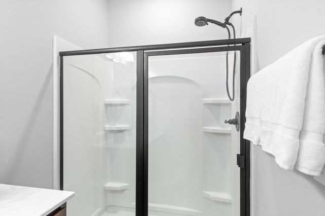 159 Matheson Dr, Clarksville, TN 37043