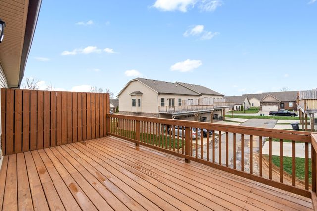 159 Matheson Dr, Clarksville, TN 37043