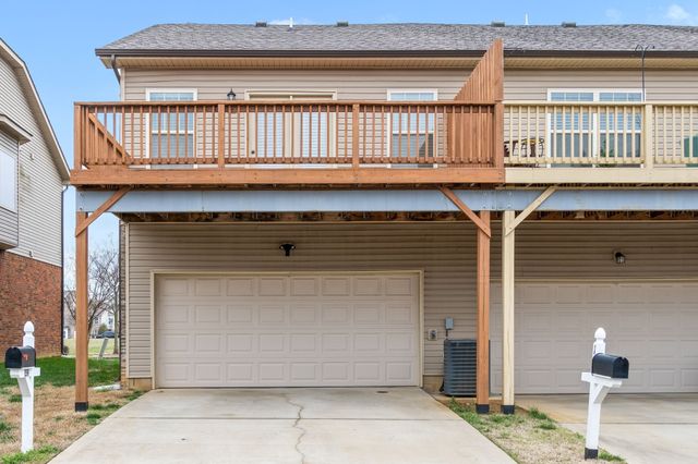 159 Matheson Dr, Clarksville, TN 37043