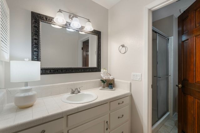 2978 Plaza Azul, Santa Fe, NM 87507