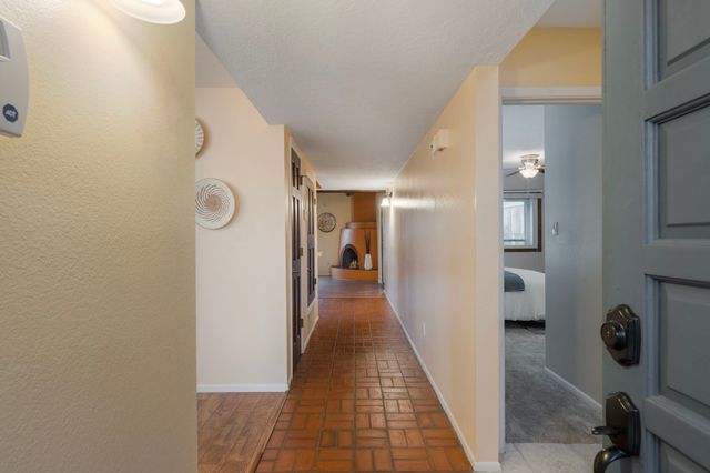 2978 Plaza Azul, Santa Fe, NM 87507